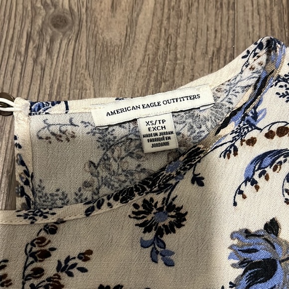 AEO Floral Cold Shoulder Long-Sleeve Dress Like New - Picture 4 of 9